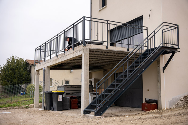 escaliers-en-metal